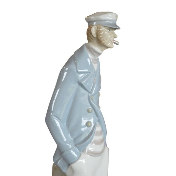 Vintage Lladro Sea Captain Sailor Figurine #4621 Retired 1993 REPAIRED - Picture 4 of 7